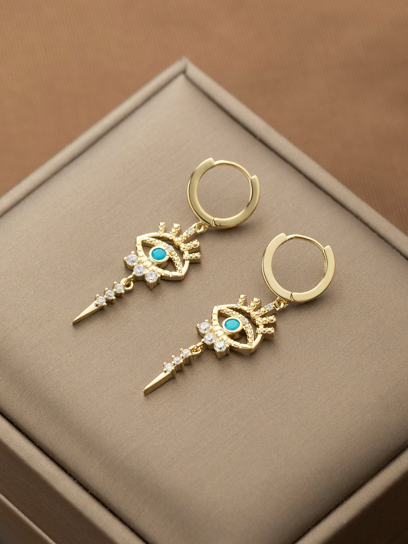 One Pair of Luxury Copper-Inlaid Synthetic Evil Eye Pendant Earrings Dating Gift