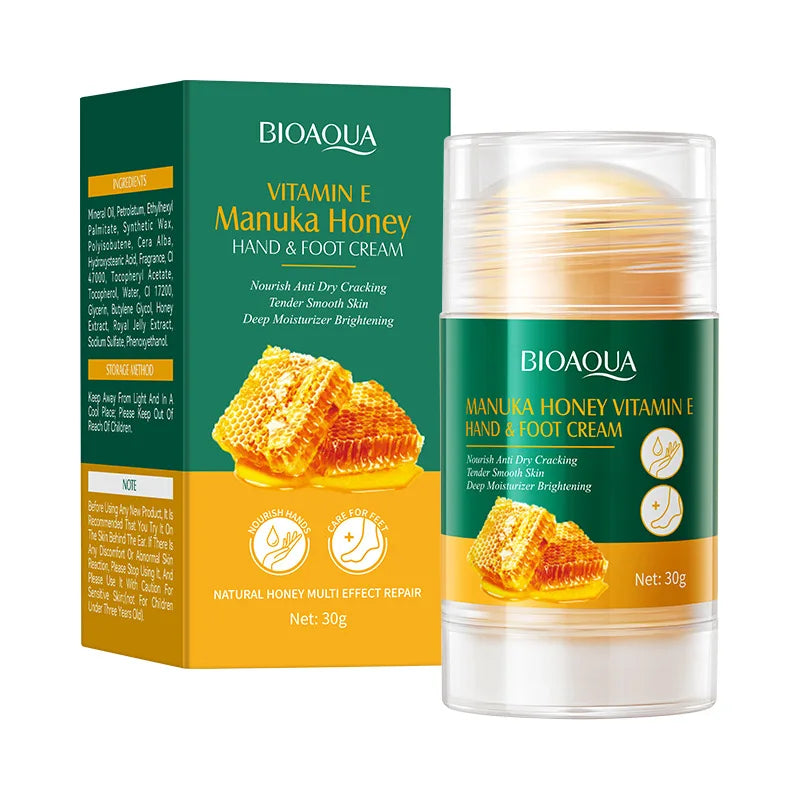 30g of Hand and Foot Cream Can Deeply Nourish Dry and Cracked Skin on Hands and Feet, Effectively Relieving Issues Such as Dryness, Chapping, and Peeling, and Restoring the Skin's Softness and Moisture