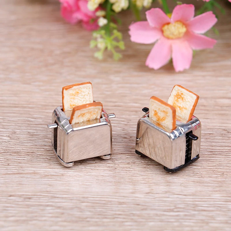 1PC Dollhouse 1/12 Scale Mini Bread Machine Miniature Kitchen Access Toaster Home Decoration Spoon Shovel Cookware Model