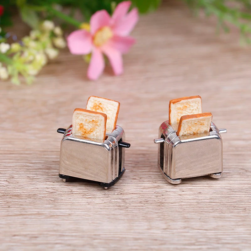 1PC Dollhouse 1/12 Scale Mini Bread Machine Miniature Kitchen Access Toaster Home Decoration Spoon Shovel Cookware Model
