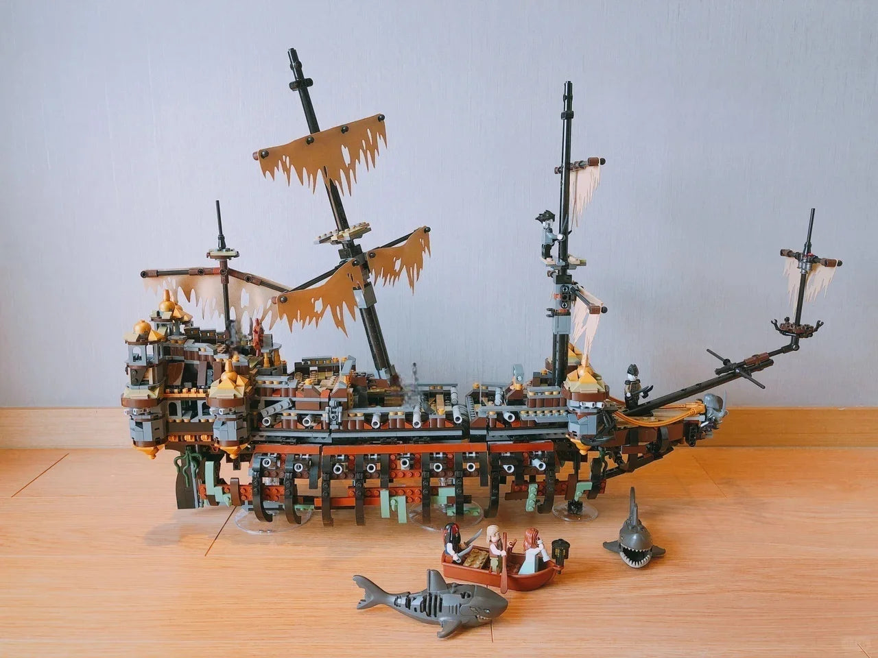 New MOC Pirate Ship Model Home Decor Building Blocks Boy's Holiday Gift