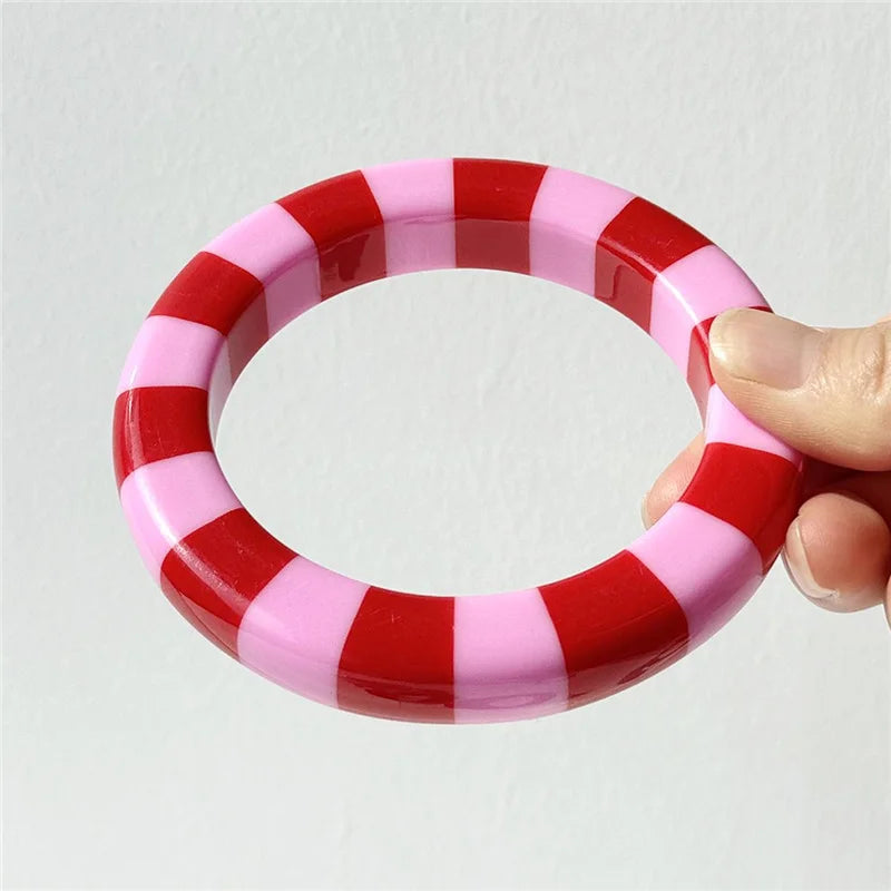 HangZhi Sweet Pink White Polka Dot Striped Geometric Round Resin Cuff Bracelet Y2K Bangle for Women Girls Minimalist Jewelry