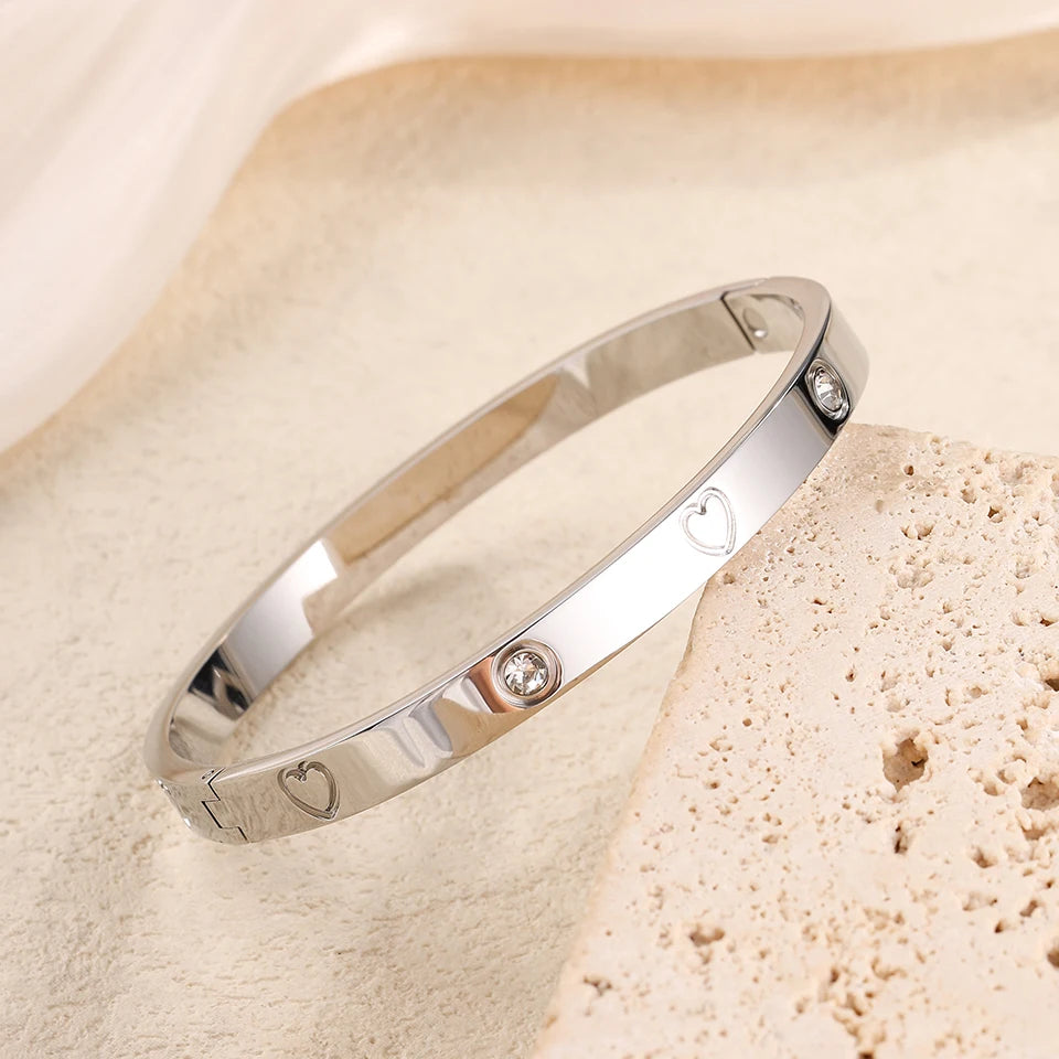 Yupsk 18K Gold Plated Stainless Steel Heart Shape Zirconia Open Bracelet for Women Sparkling Zircon Valentine's Day Gift