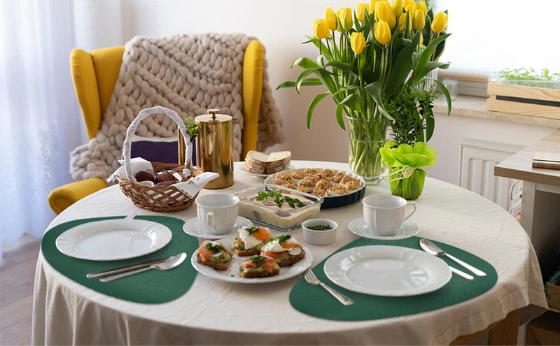 Inyahome Irregular Shape PU Leather Placemats Set Oil-Proof Waterproof for Kitchen Tables Bistro Tables Bars Coffee Shops Hotels