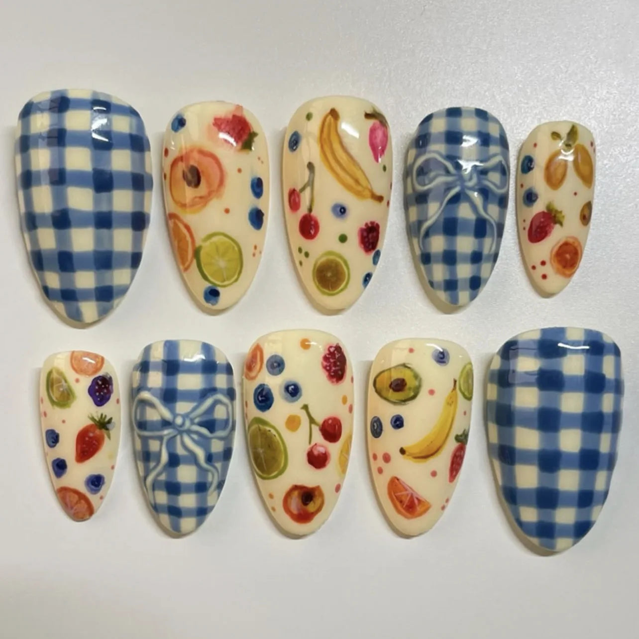 24PCS Medium Almond Press On Nails Wine Red Cute Cartoon Rabbit Bowknot Plaid Pearl False Nails Kawaii Nails Full Cover Wearable