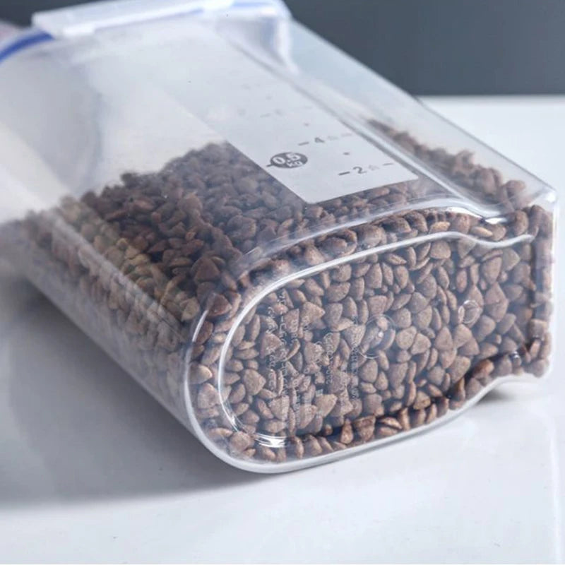 1.5kg/2kg Dog Cat Food Storage Container Plastic Pail With Measuring Cup Airtight Moisture Proof Pet Supplies Kitchen Jar