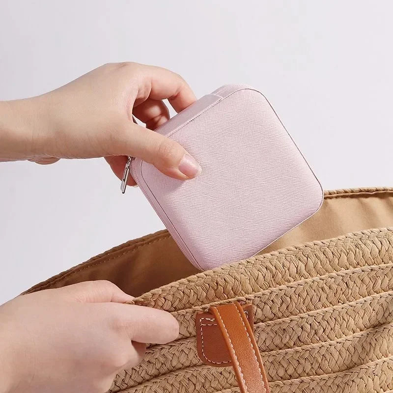 Portable Mini Jewelry Storage Box Travel Organizer Jewelry Case Leather Storage Earrings Necklace Ring Jewelry Organizer Display