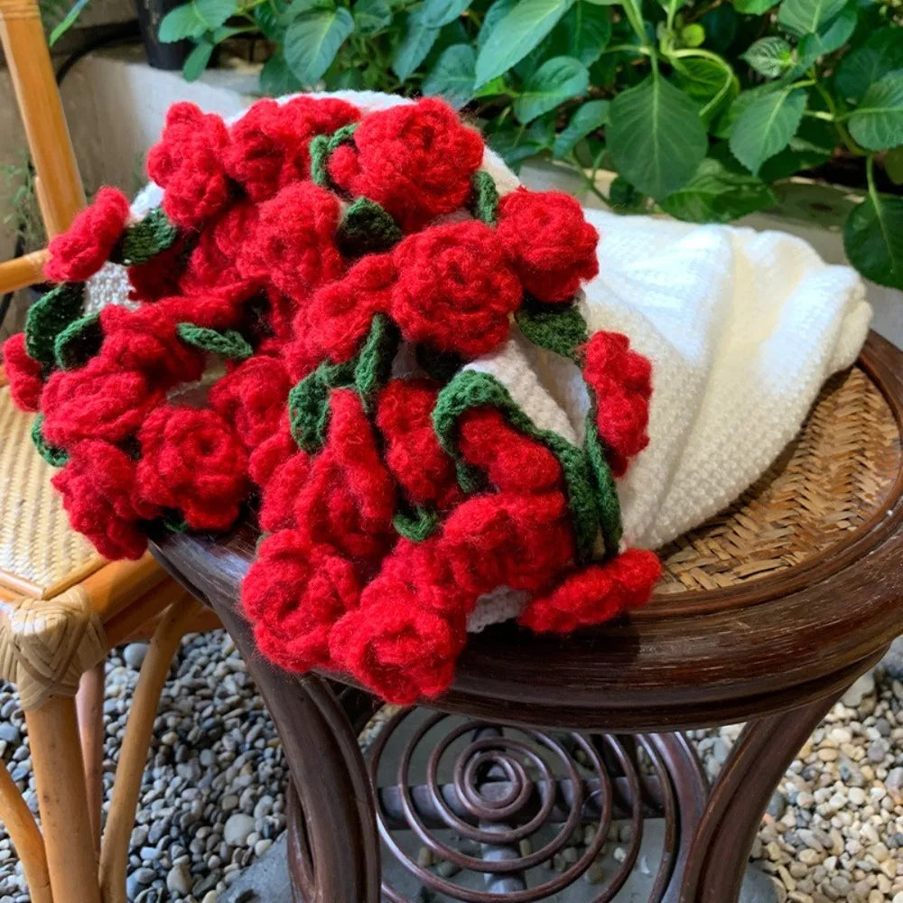 Creative Crochet Rose Bouquet Blanket Fashion Finished Rose Nap Blanket Soft Flower Hugging Blanket Valentine's Day Blanket
